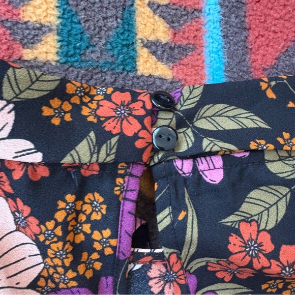 Princess highway floral print blouse with tie neck. Excellent condition - Picture 4 of 7